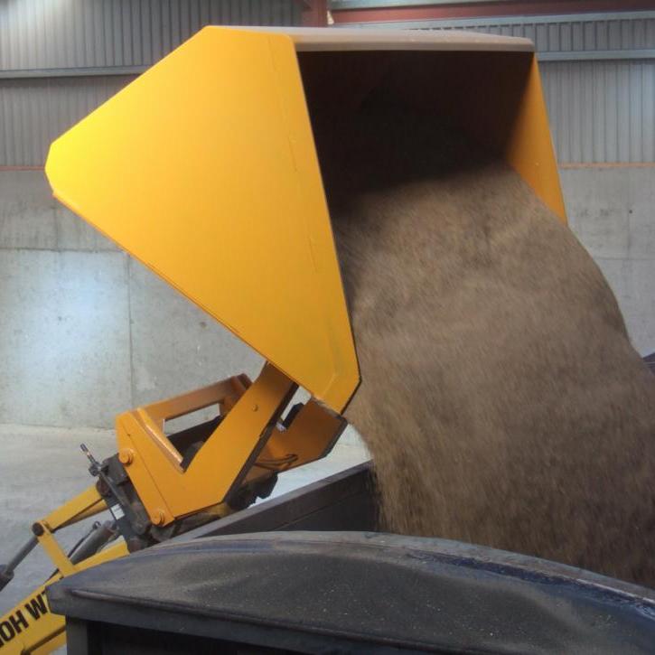 Hi-Tip Grain Bucket